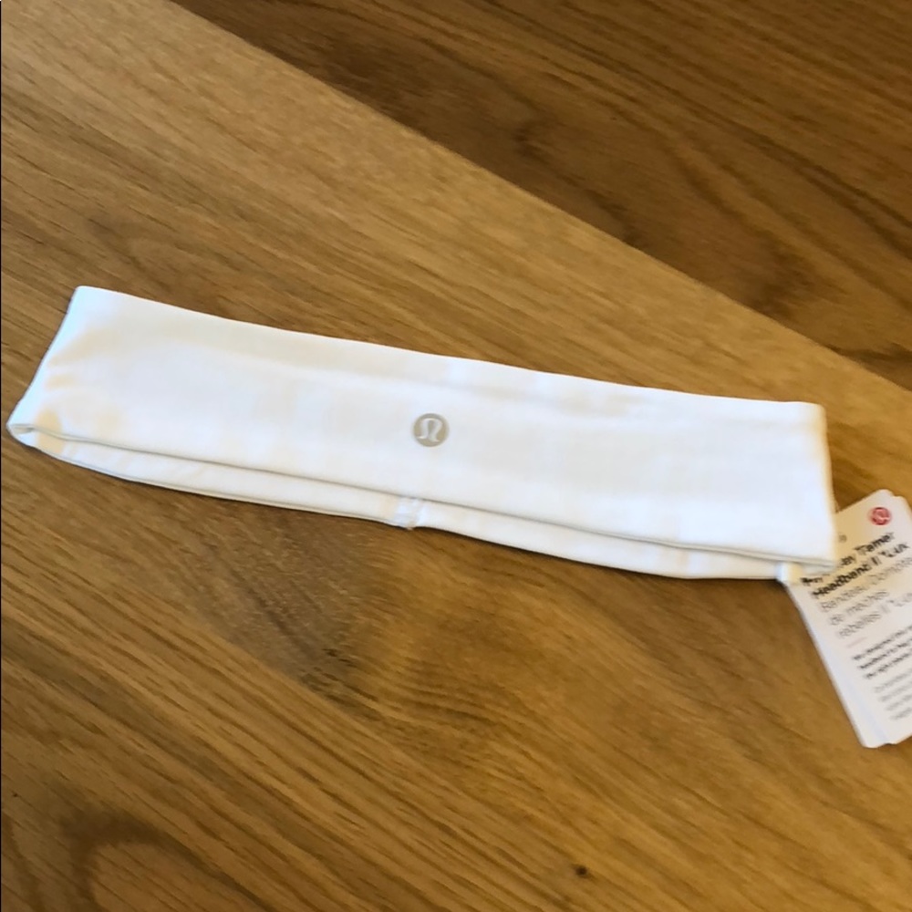 LULULEMON Fly Away Tamer Headband